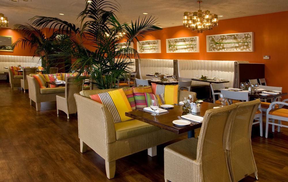 Inn At The Commons เมดฟอร์ด ภายนอก รูปภาพ