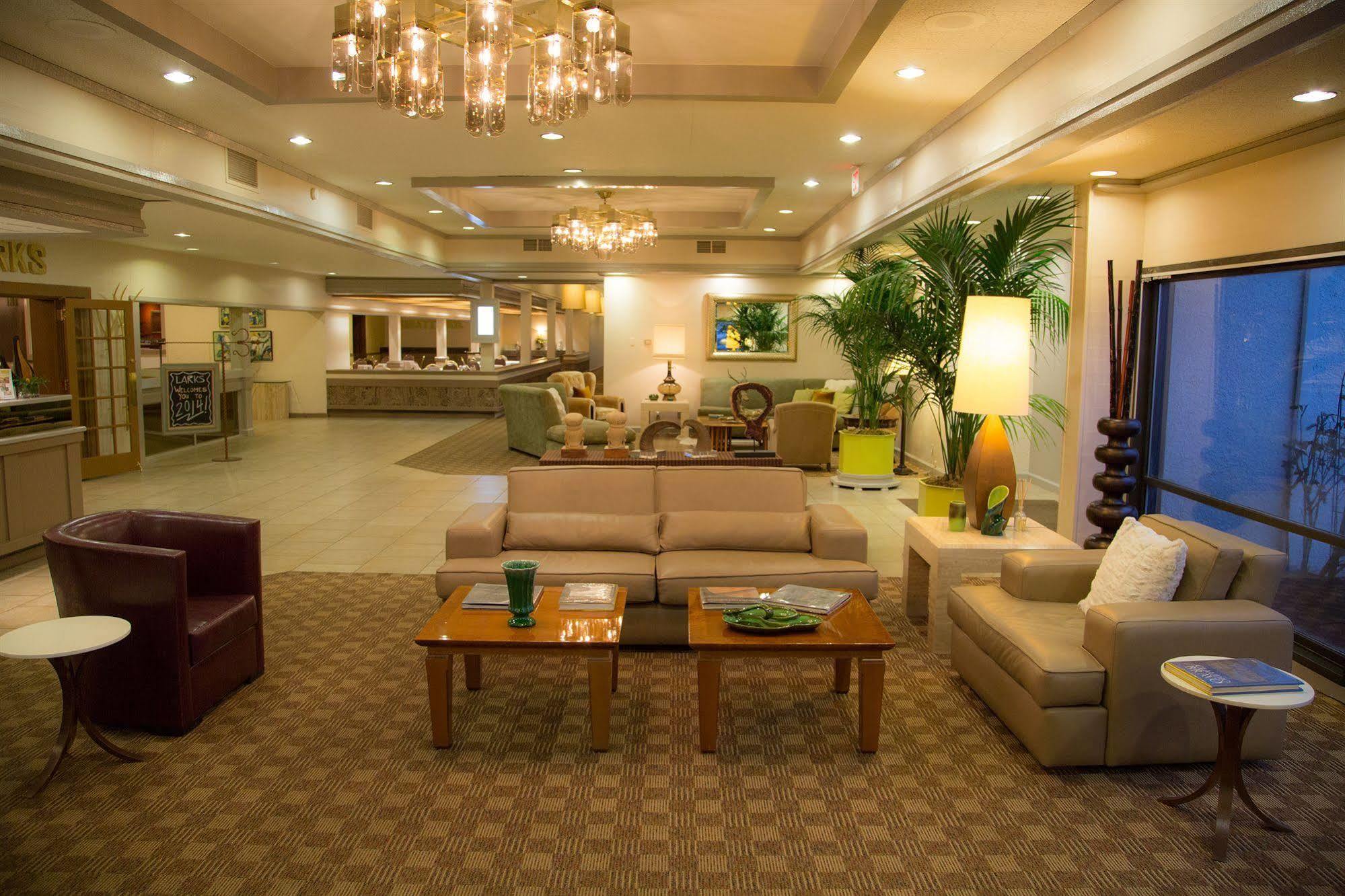 Inn At The Commons เมดฟอร์ด ภายนอก รูปภาพ